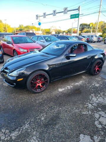 2006 Mercedes-Benz SLK for sale at Johnny's Motor Cars in Toledo OH