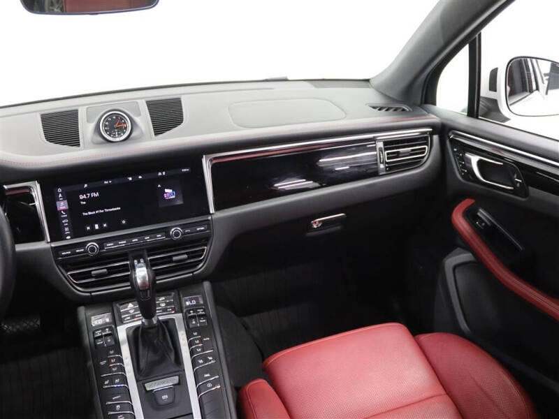 2020 Porsche Macan S