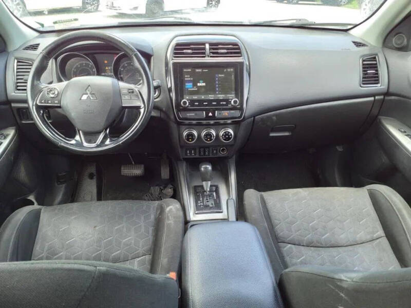 2020 Mitsubishi Outlander Sport SE