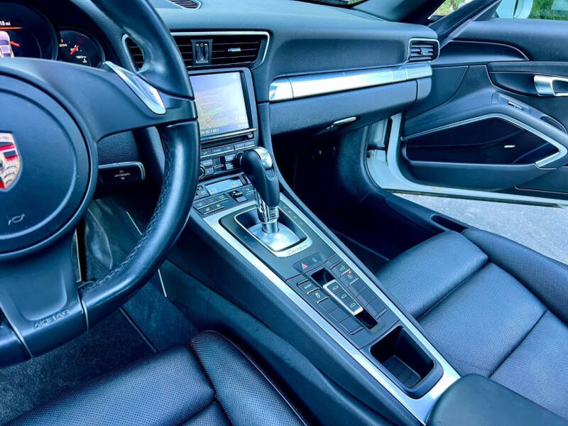 2013 Porsche 911 Carrera