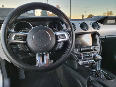 2016 Ford Mustang EcoBoost Premium