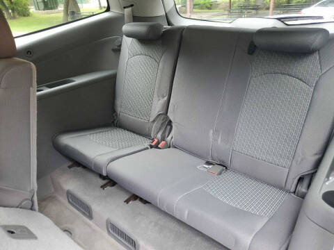 2011 Chevrolet Traverse LS