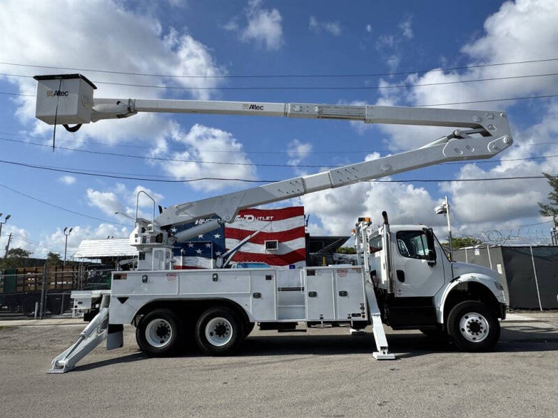 2017 Freightliner M2 106