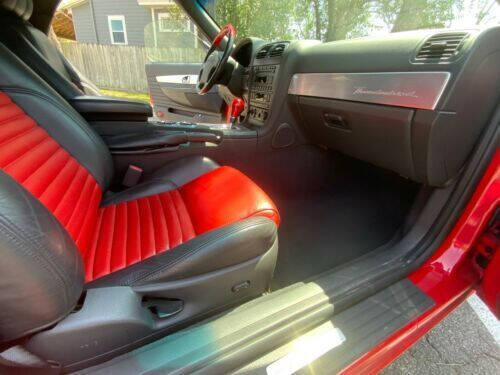 2002 Ford Thunderbird