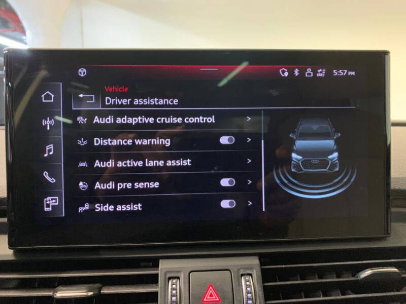 2023 Audi Q5 quattro Premium 40 TFSI