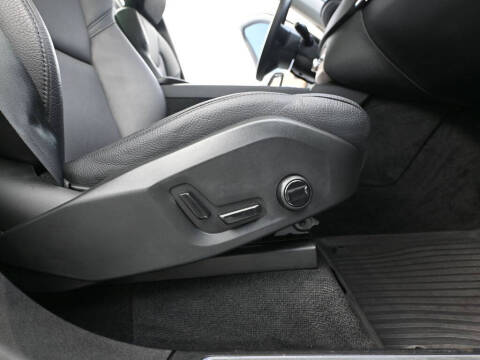 2024 Volvo XC90 B5 Plus Bright Theme