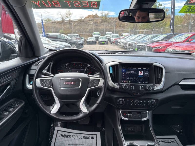 2024 GMC Terrain SLT