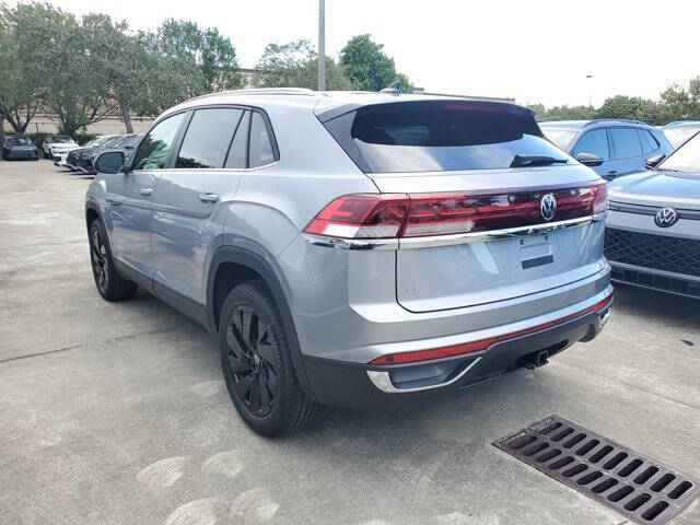 2026 Volkswagen Atlas Cross Sport SE