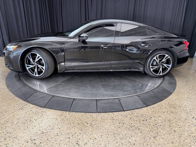 2023 Audi e-tron GT quattro Premium Plus