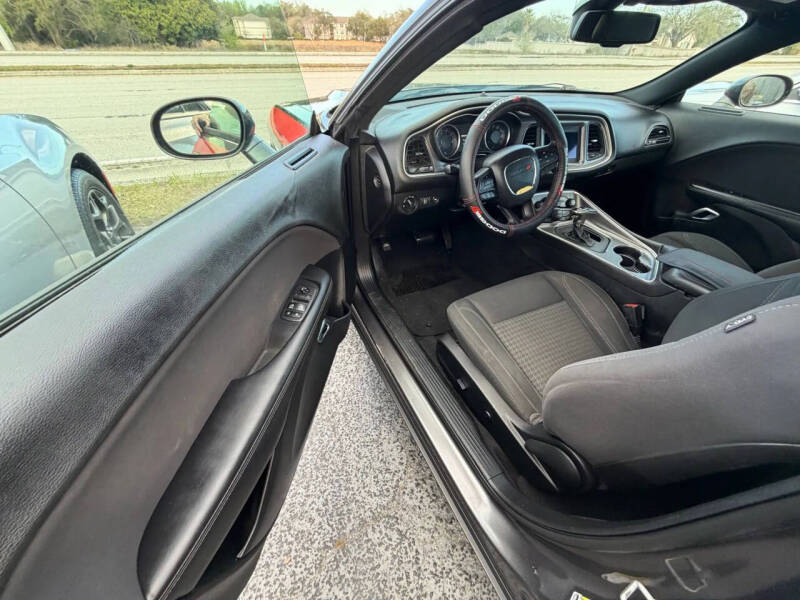 2019 Dodge Challenger SXT