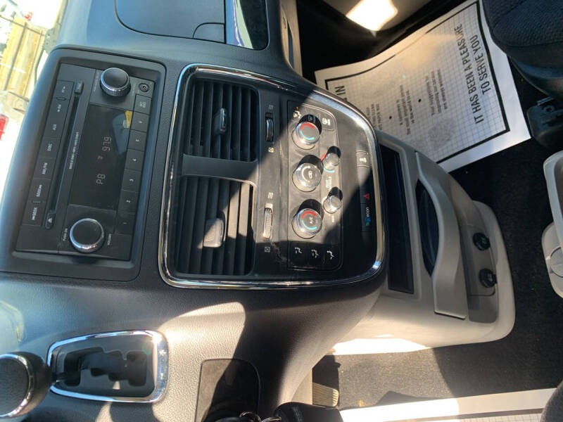 2014 Dodge Grand Caravan SE