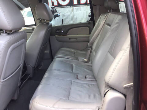 2010 GMC Yukon XL SLT