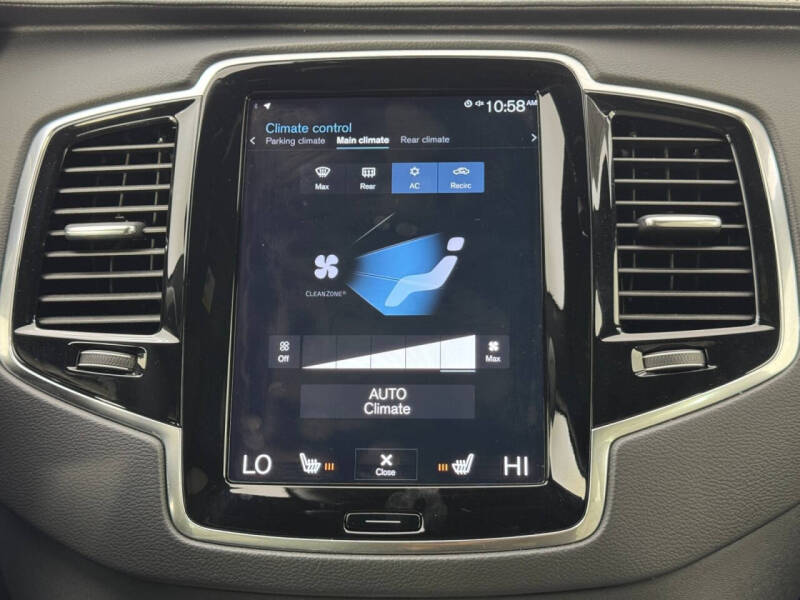 2022 Volvo XC90 Recharge T8 R-Design