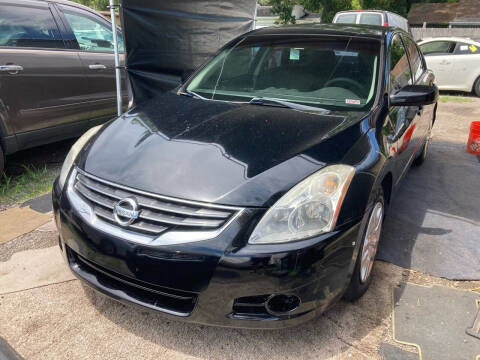 2012 Nissan Altima for sale at Advance Import in Tampa FL