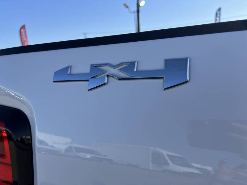 2024 GMC Sierra 2500HD Pro