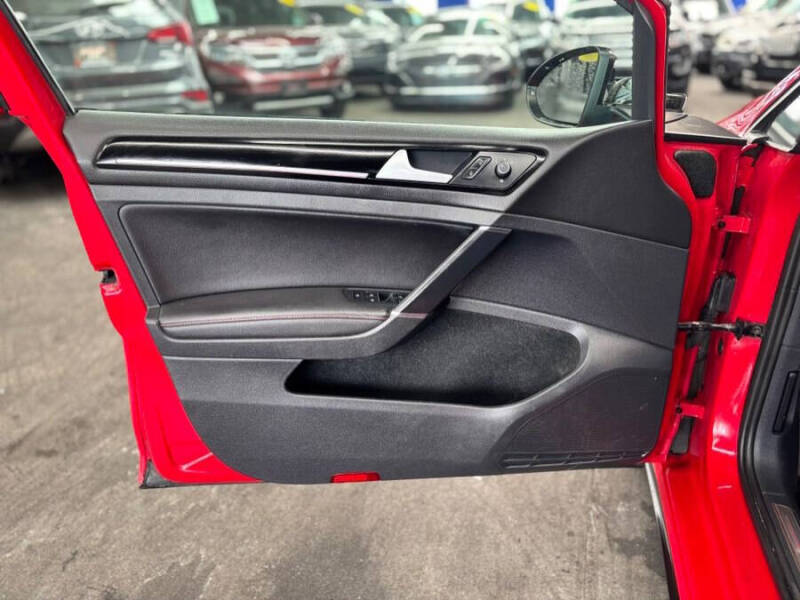 2016 Volkswagen Golf GTI