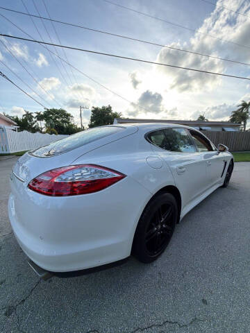 2012 Porsche Panamera 4