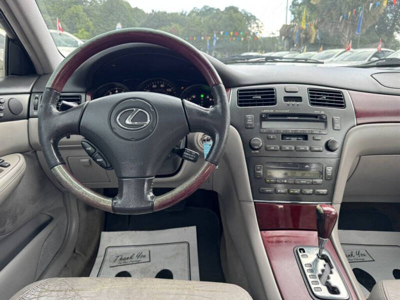 2004 Lexus ES 330