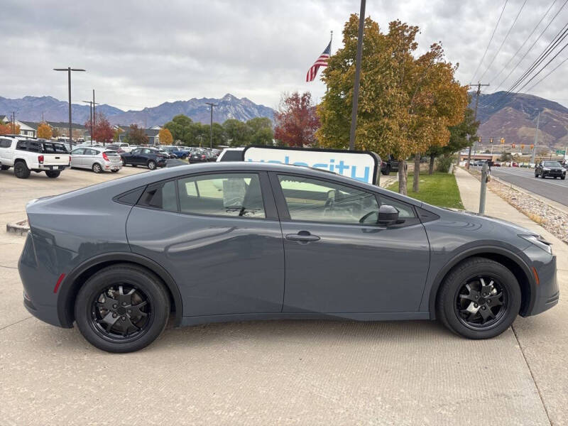 2024 Toyota Prius LE