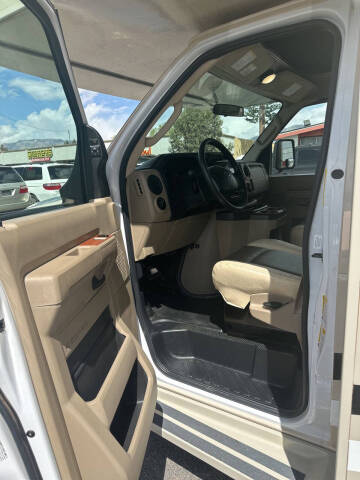 2018 Ford E-450