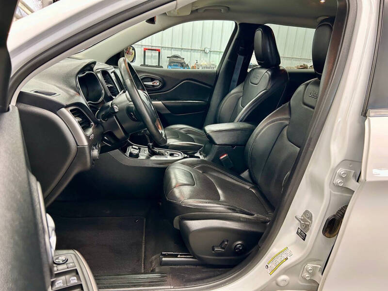 2021 Jeep Cherokee Latitude Lux