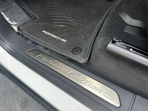2018 Porsche Cayenne Platinum Edition