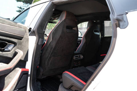 2024 Lamborghini Urus Performante