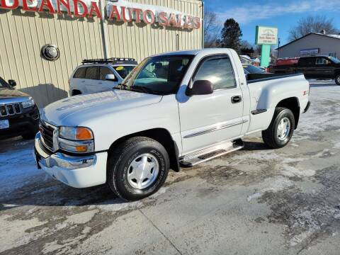 2004 GMC Sierra 1500 for sale at De Anda Auto Sales in Storm Lake IA
