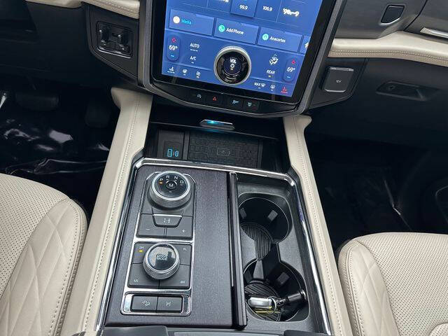 2024 Ford Expedition Platinum