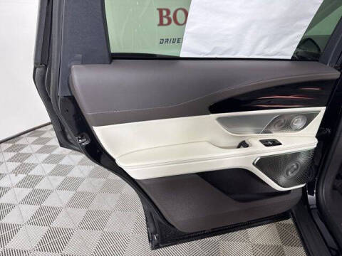 2025 Lincoln Nautilus Black Label