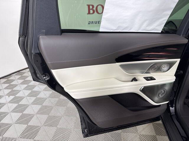 2025 Lincoln Nautilus Black Label