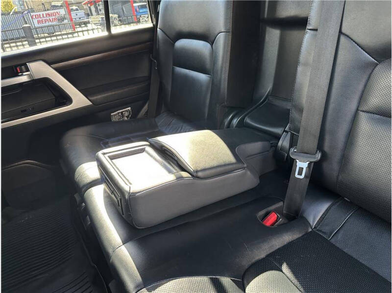 2021 Toyota Land Cruiser Heritage Edition