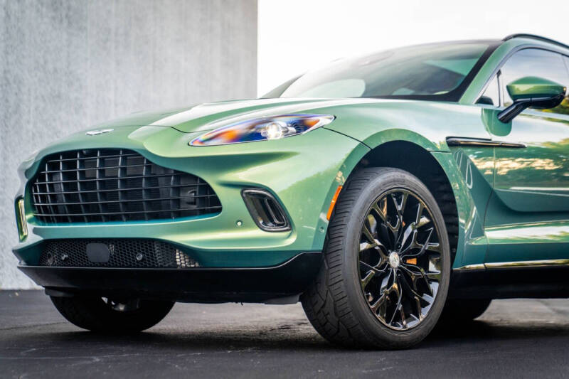 2021 Aston Martin DBX