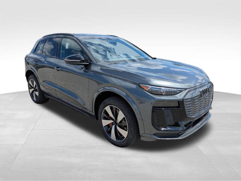 2025 Audi SQ6 e-tron quattro Premium Plus