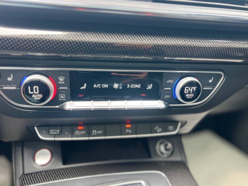 2018 Audi SQ5 3.0T quattro Premium Plus