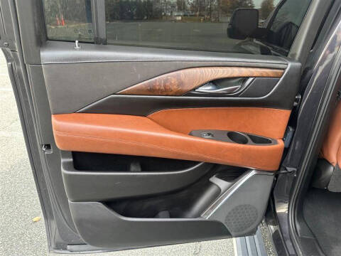 2017 Cadillac Escalade ESV Premium Luxury