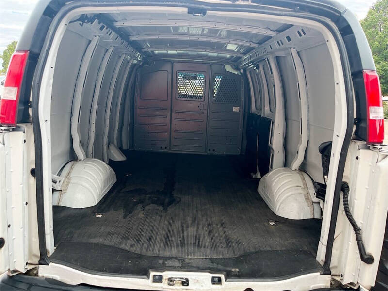 2024 GMC Savana 2500