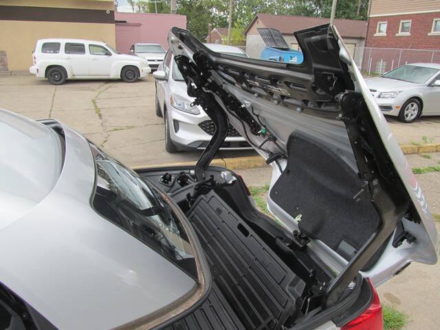 2011 Chrysler 200 Limited