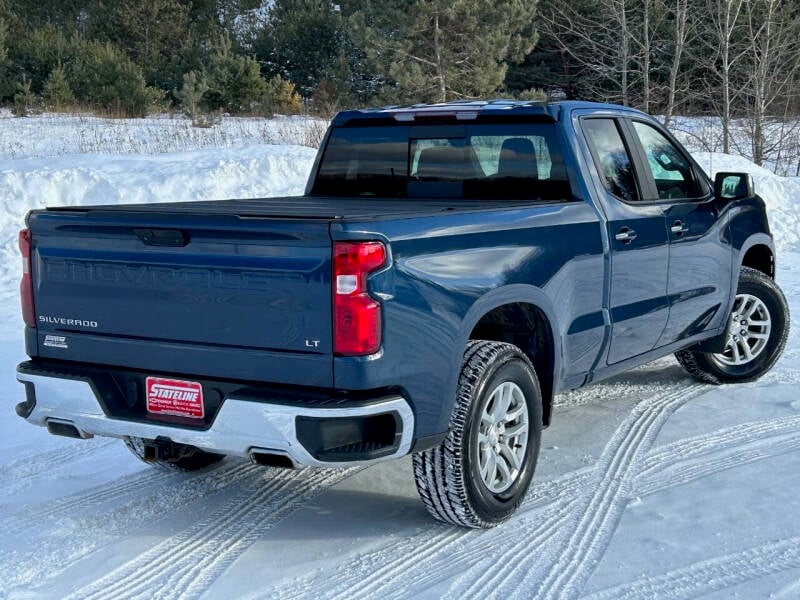 Used 2019 Chevrolet Silverado 1500 LT with VIN 1GCRYDEDXKZ227889 for sale in Iron River, MI