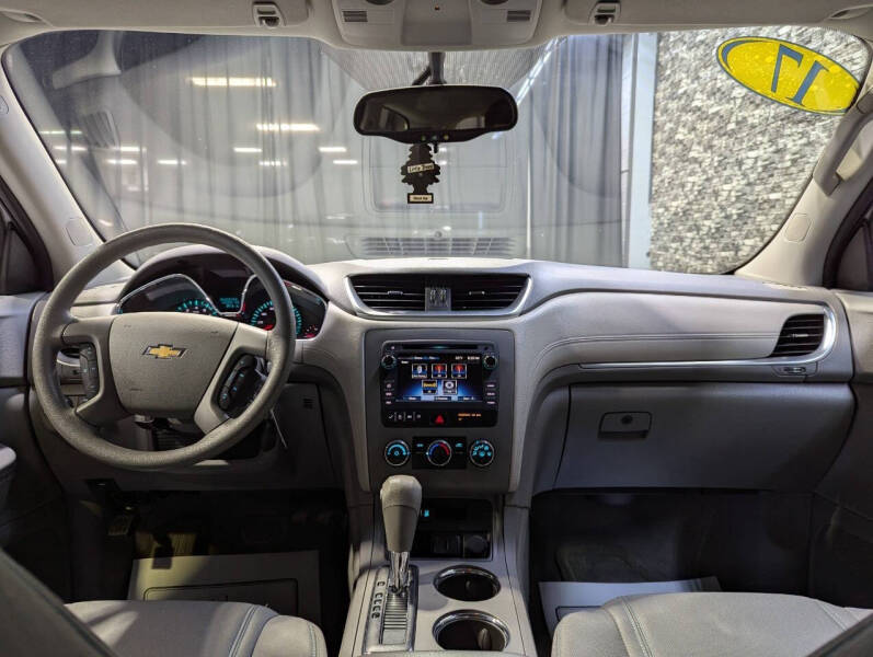 2017 Chevrolet Traverse LS