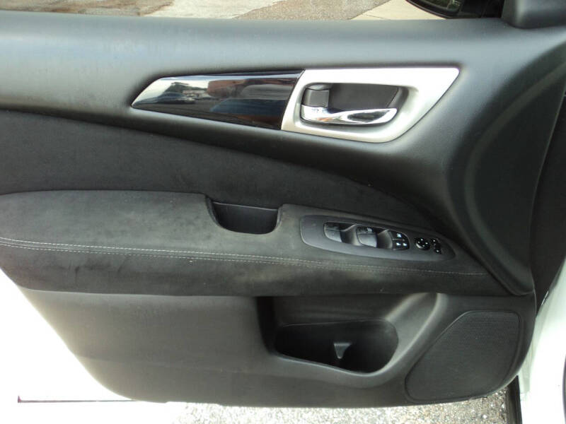 2014 Nissan Pathfinder S