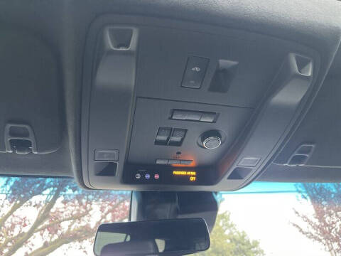 2017 Cadillac Escalade Platinum