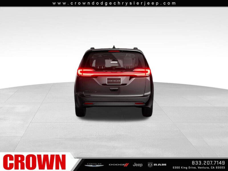 2027 Chrysler Pacifica Limited