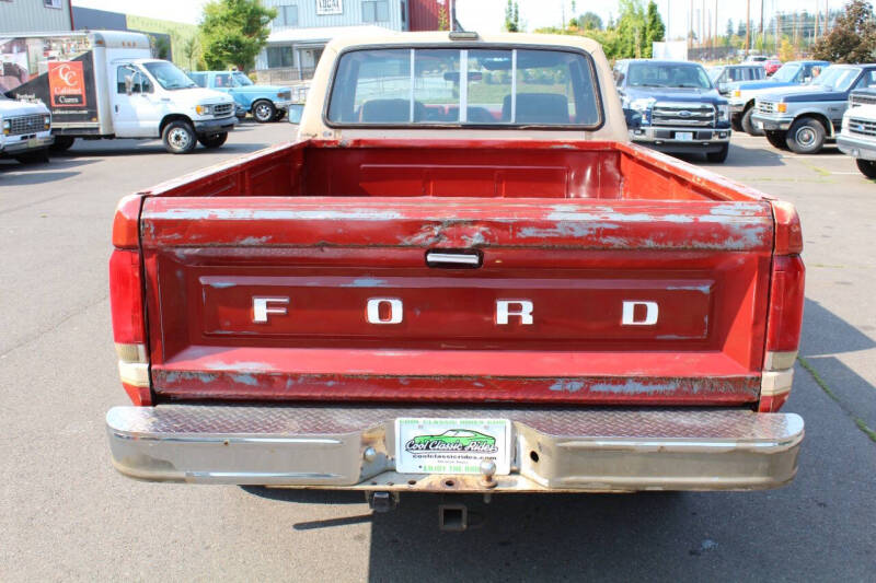 1985 Ford F-150 XLT Lariat