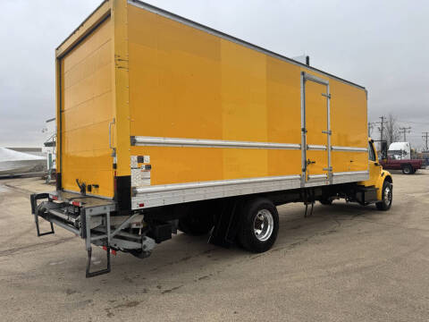 2018 Freightliner M2 106