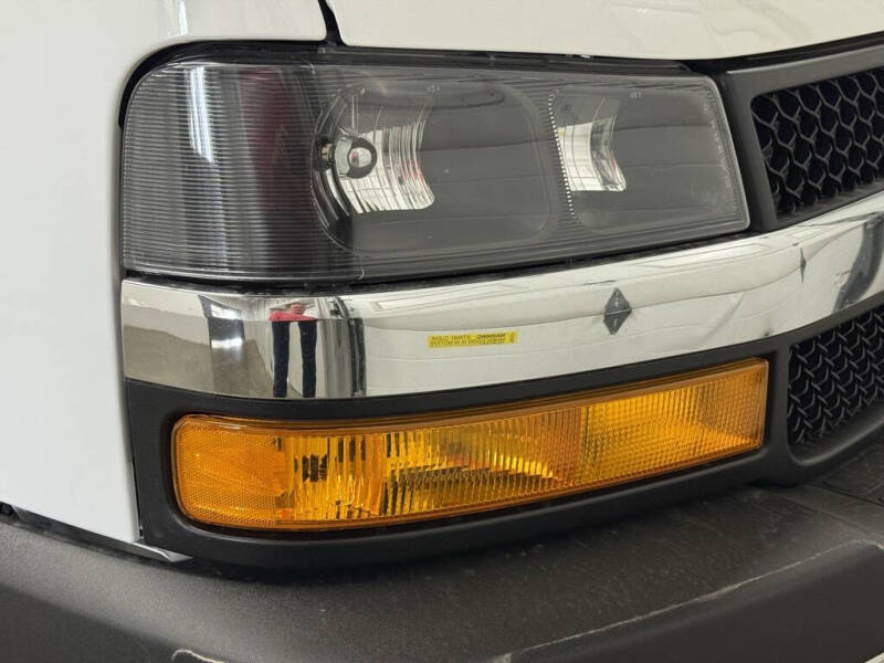 2025 Chevrolet Express 2500