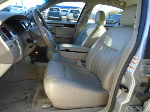 2004 Lincoln Town Car Signature