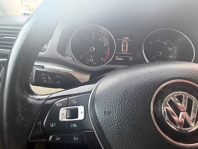 2017 Volkswagen Passat 1.8T SE