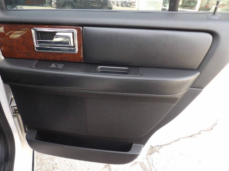 2016 Lincoln Navigator Select