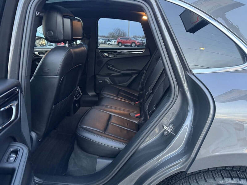 2016 Porsche Macan S